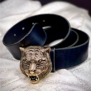 Men’s Gucci Belt with Lion Buckle